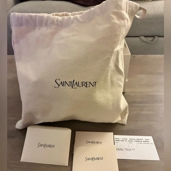 Saint Laurent Le 37 Mini Leather Bucket Bag, BLANC VINTAGE - Picture 8 of 11